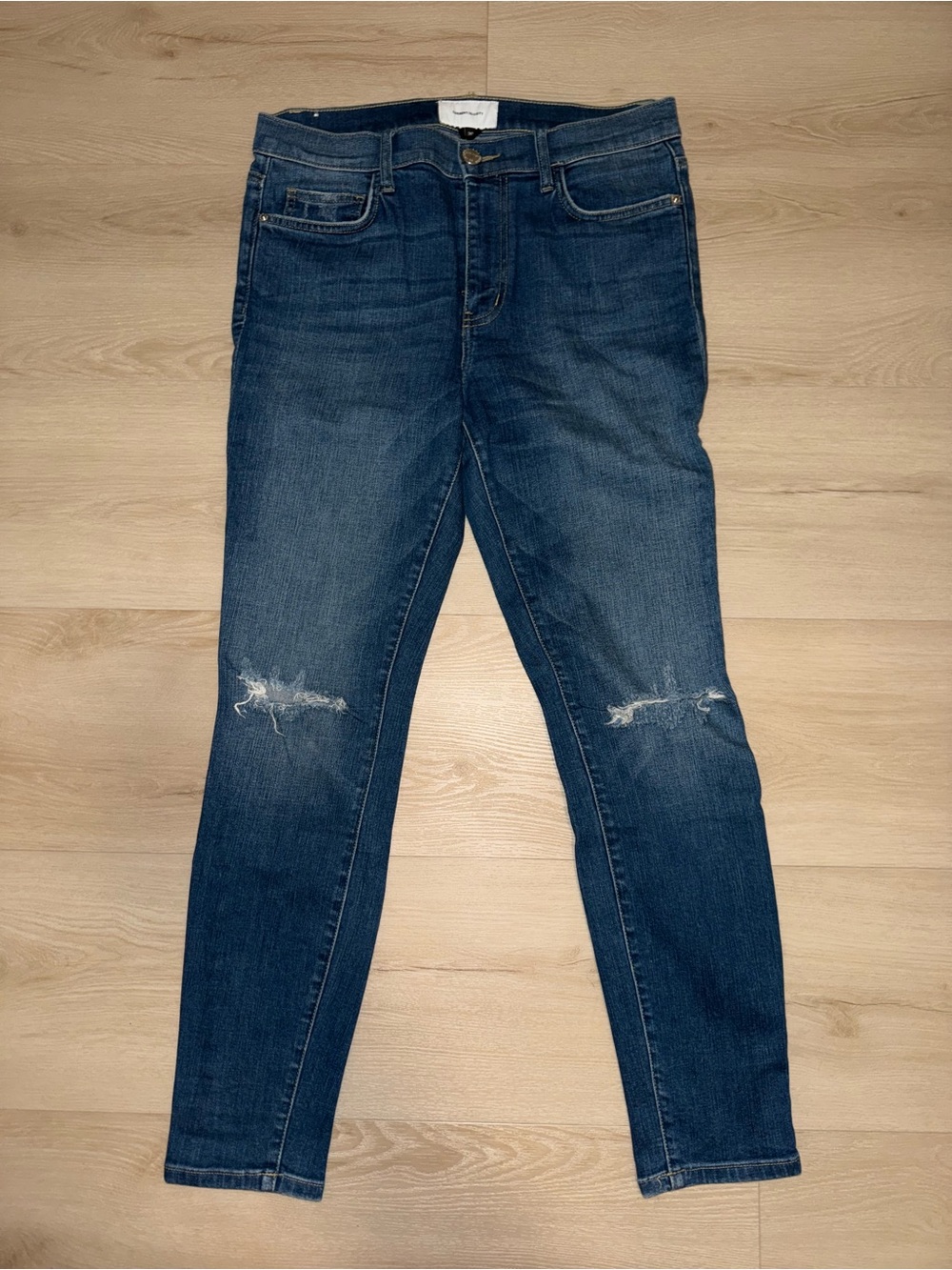 Current/Elliott Dark Blue Skinny Jeans with Knee Distress